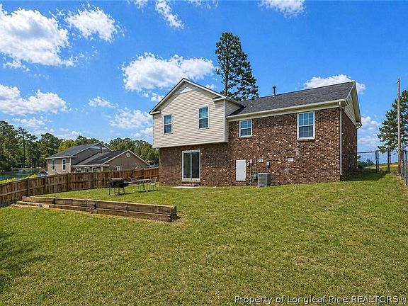 2nd image of 382 Saddle Ridge Rd