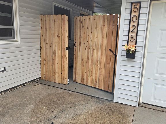 3rd image of 5025 Colfax Ave