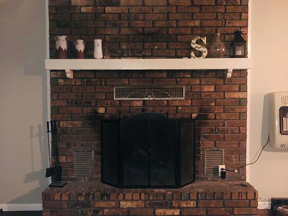 5th image of 10323 Roberts Rd
