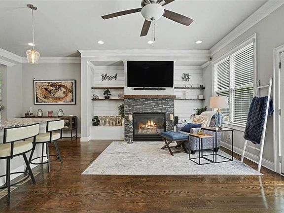 3rd image of 6921 Fellowship Ln