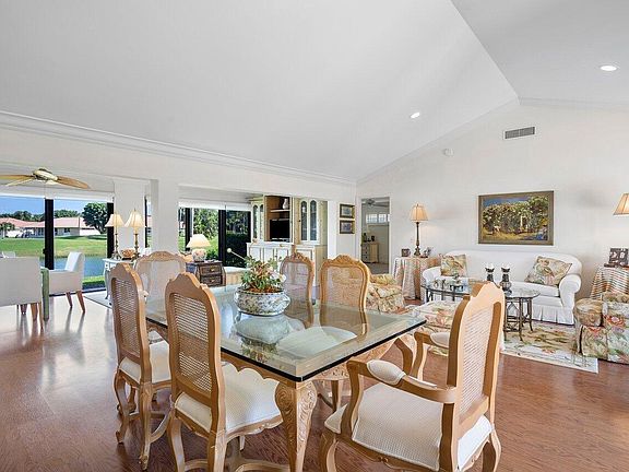 3rd image of 11380 Meadowlark Circle