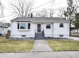 810 16th St S, Fargo, ND 58103