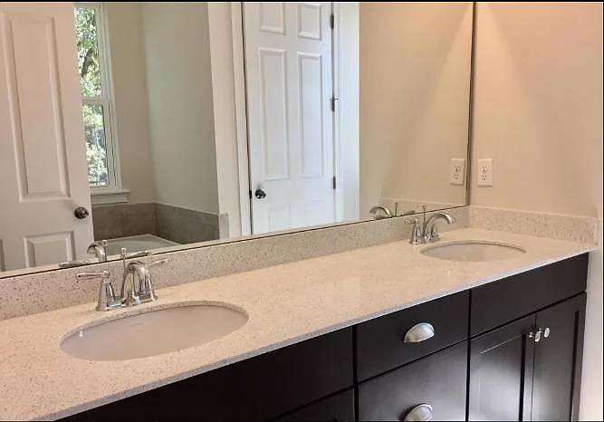 273 Southern Oak Dr — Photo 4