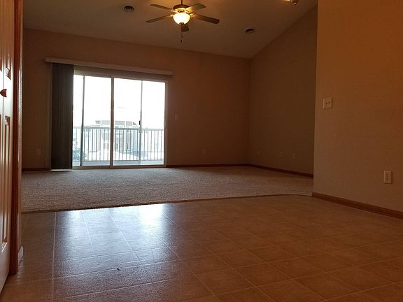 5th image of 2623 Orchard Dr Unit 7