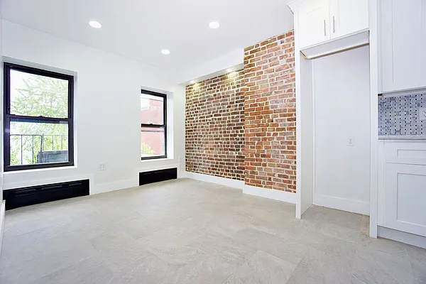 Rented by Citi Habitats | media 11