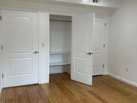 5th image of 160-162 University Ave #3