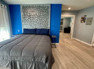1730 N La Brea Ave #106, Los Angeles, CA 90046