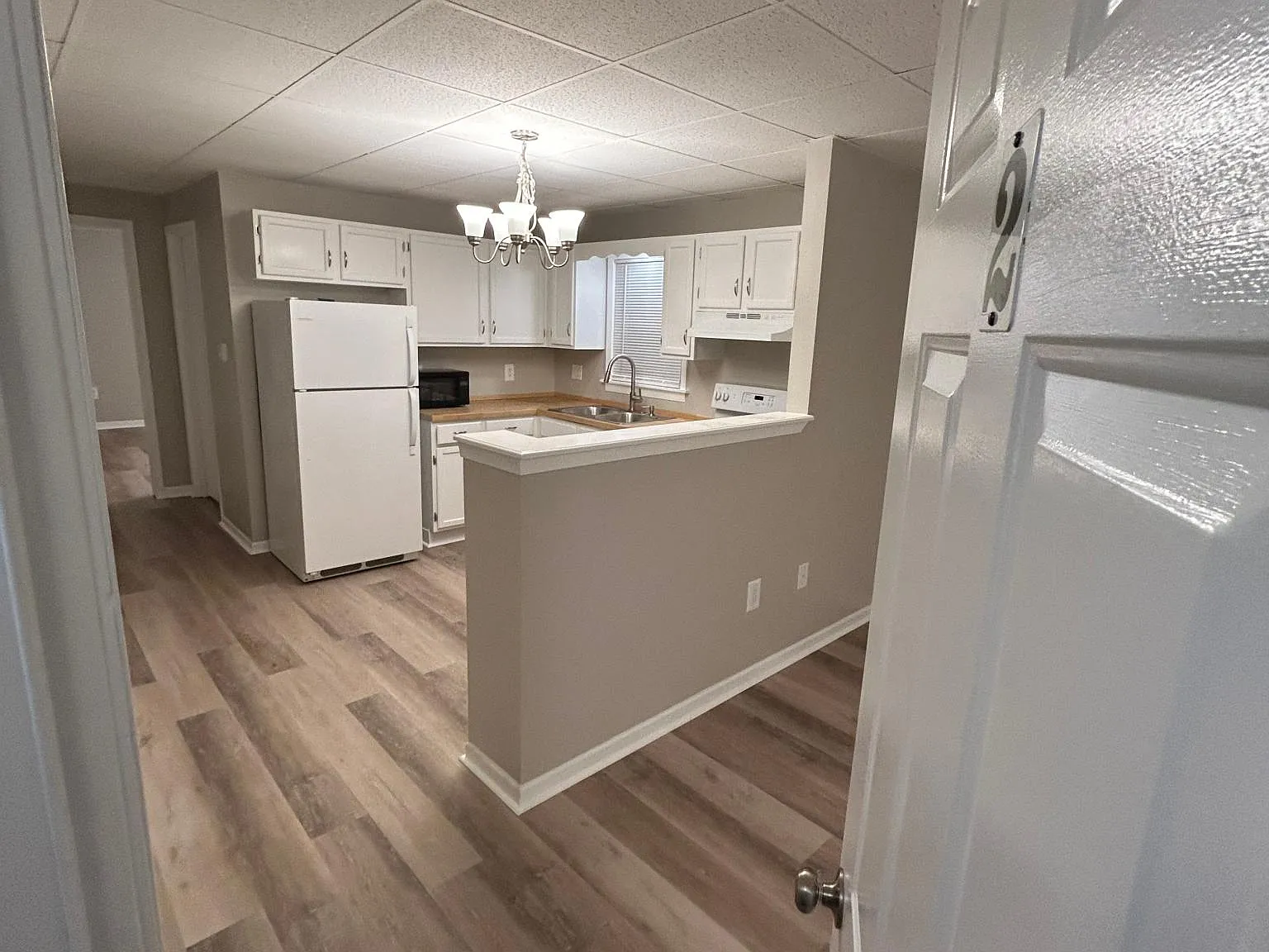 1 bed, $1,000 — Photo 2