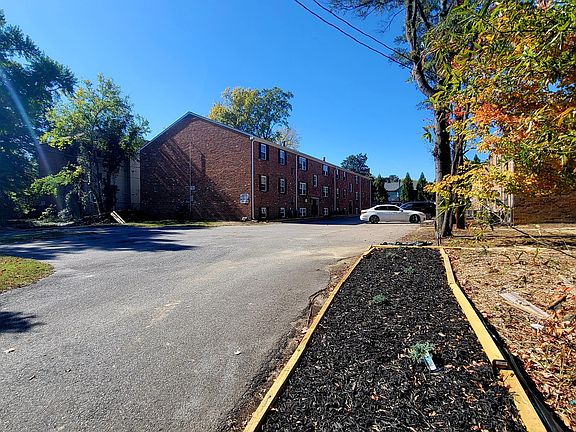 4th image of 3810 Chamberlayne Ave APT B