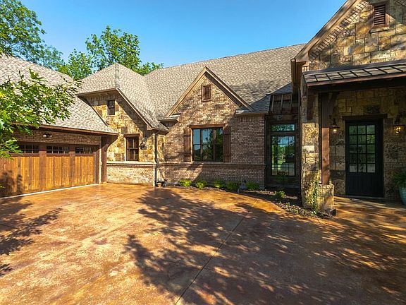 3rd image of 6114 Nutcracker Dr