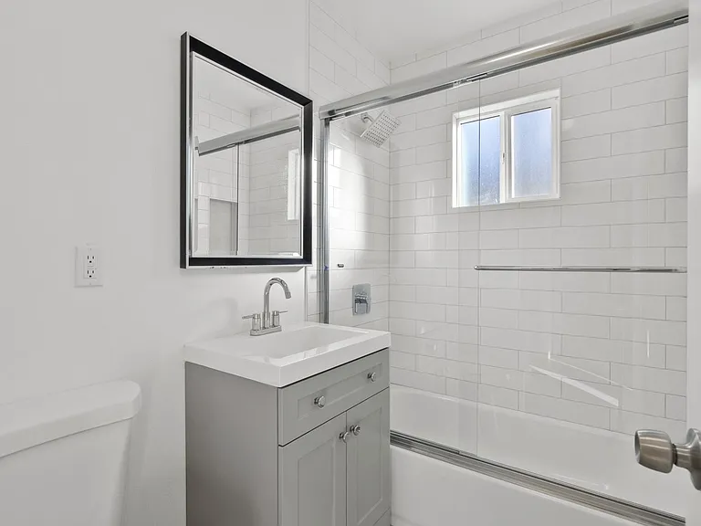 6661 Beck Ave — Photo 13