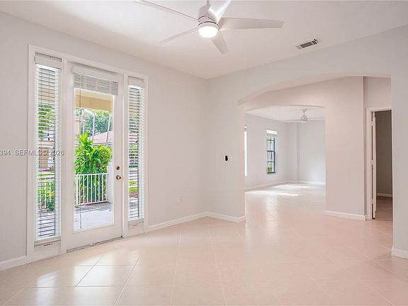 5th image of 1518 Fenton Dr