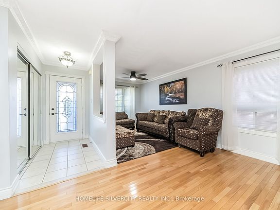 4th image of 30 Fairhill Ave