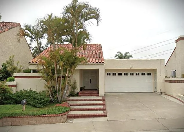24901 Luna Bonita Dr — Photo 1