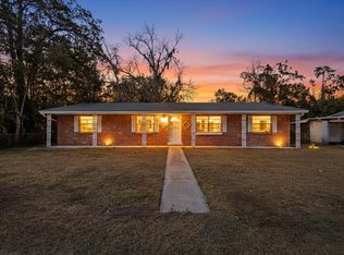 521 NE First Ave, Trenton, FL 32693