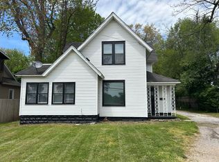 190 E Michigan Ave, Three Rivers, MI 49093