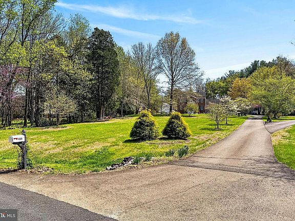 2nd image of 4809 Old Chapel Rd