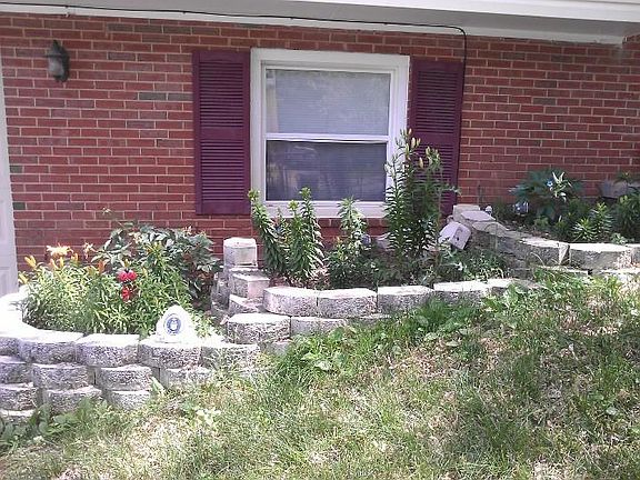 3rd image of 4903 Kirkdale Dr