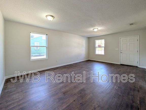 5th image of 1156 Monmouth Way