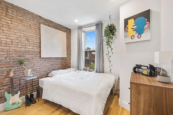 Rented by Corcoran | media 10