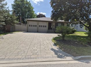 8 Multiflora Pl, Markham, ON L3T 2W5