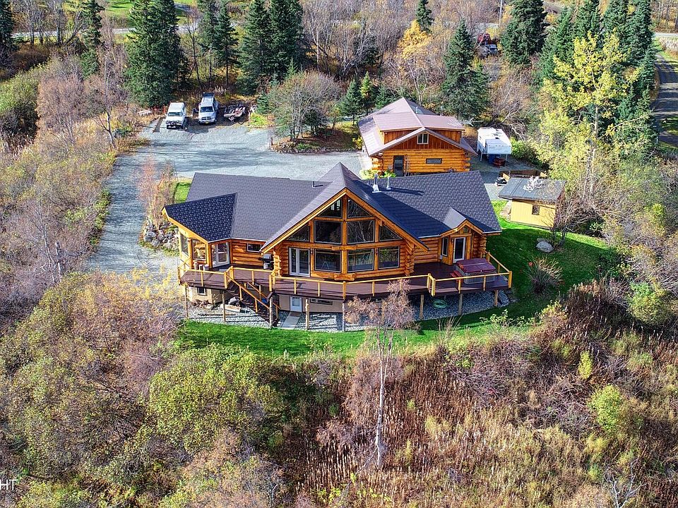 1st image of 4815 Birdsong Dr