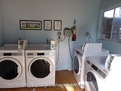 5th image of 830 C Ave APT B