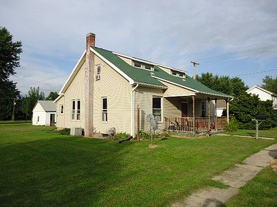 1st image of 301 W North St
