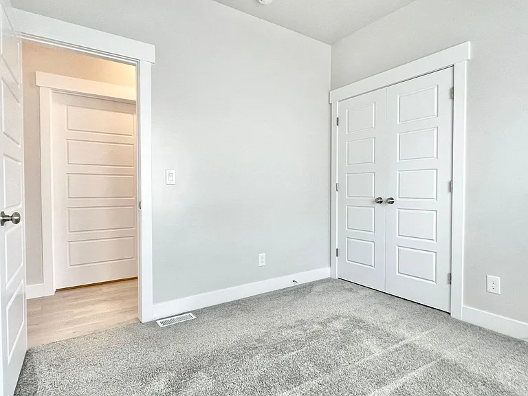 1572 N 3950 W — Photo 14