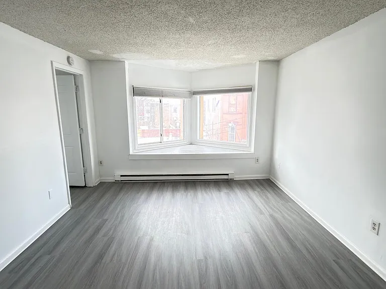 3134 6th Ave #3 — Photo 9