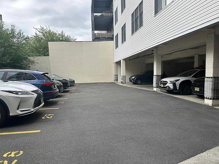 82 Clinton St #2B — Photo 4