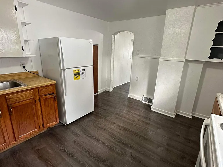 107 S Roberts Rd — Photo 14
