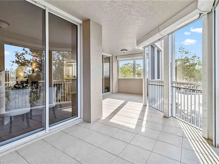 1001 Arbor Lake Dr #101 — Photo 34