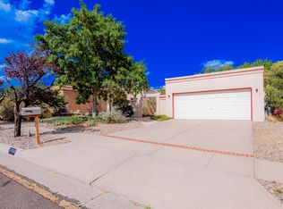 7900 Wagon Mound Dr NW, Albuquerque, NM 87120