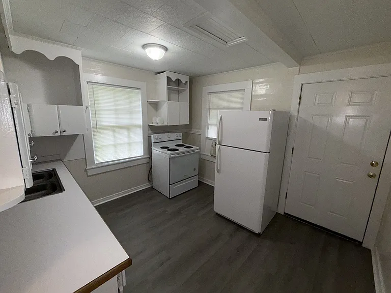 454 Magnolia Rd — Photo 5