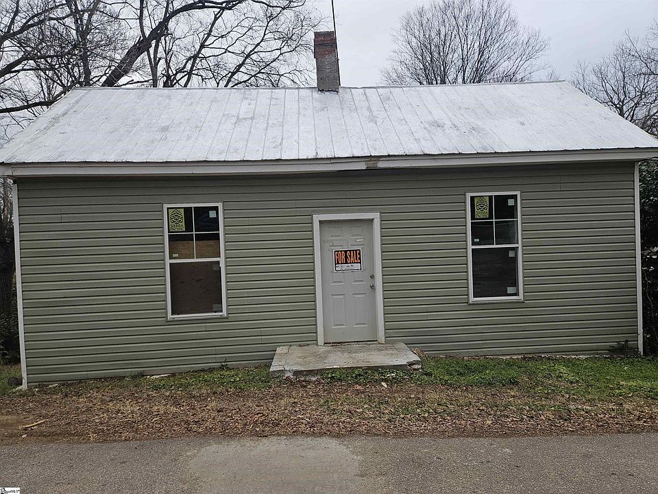 1st image of 102 Pine St