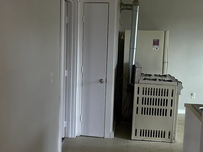 448 Cumberland Hill Rd #2F — Photo 5