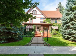 2022 Kenwood Pkwy, Minneapolis, MN 55405