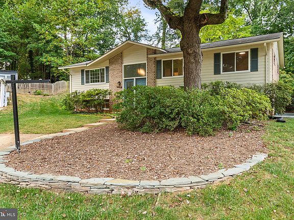 2nd image of 9883 Becket Ct