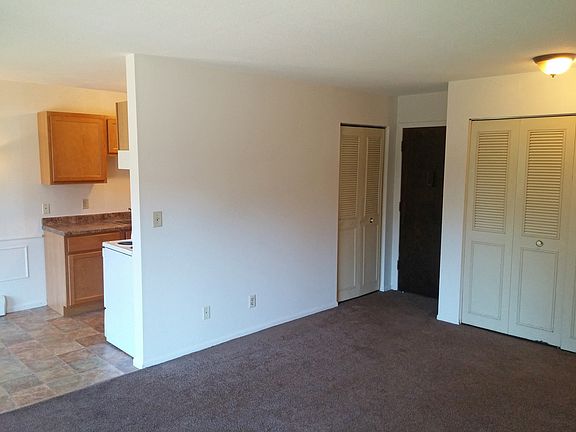 3rd image of 8949 Old Cedar Ave S APT 105