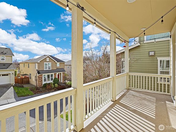 4th image of 5610 NE 5th Court