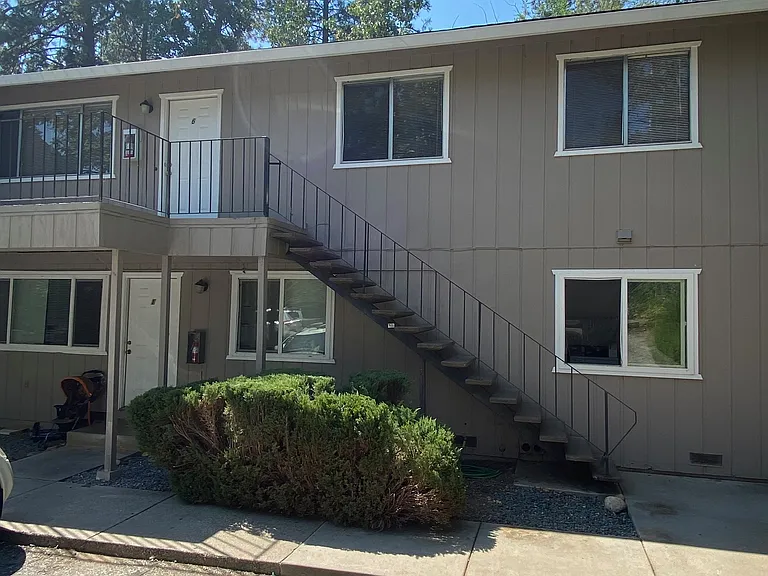 354 Pleasant St — Photo 19