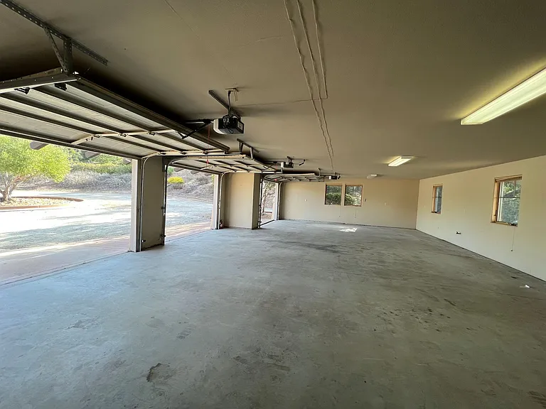 8565 Orcutt Rd — Photo 21