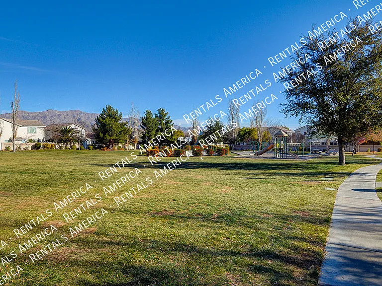 7624 Whispering River St — Photo 42