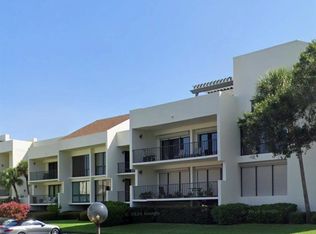 50 Coe Rd APT 322, Belleair, FL 33756