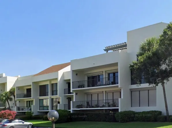 50 Coe Rd APT 322, Belleair, FL 33756