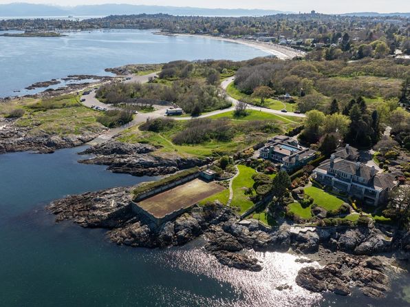 2975 Beach Dr, Oak Bay, BC V8R 6L1