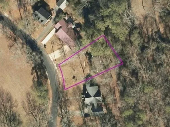 812 Reynolds Cir, Gadsden, AL 35901