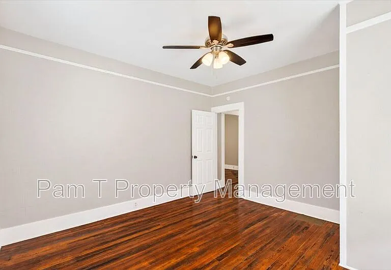 118 W 56th St — Photo 12