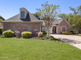 5605 Chalone Pl, Ocean Springs, MS 39564